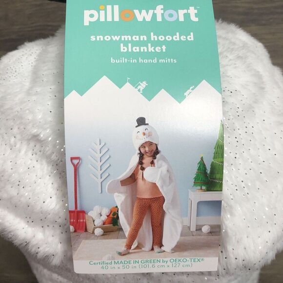 New Pillowfort Snowman Hooded Blanket Built-in Hand Mitts 40x50 Inches Christmas - Picture 4 of 7